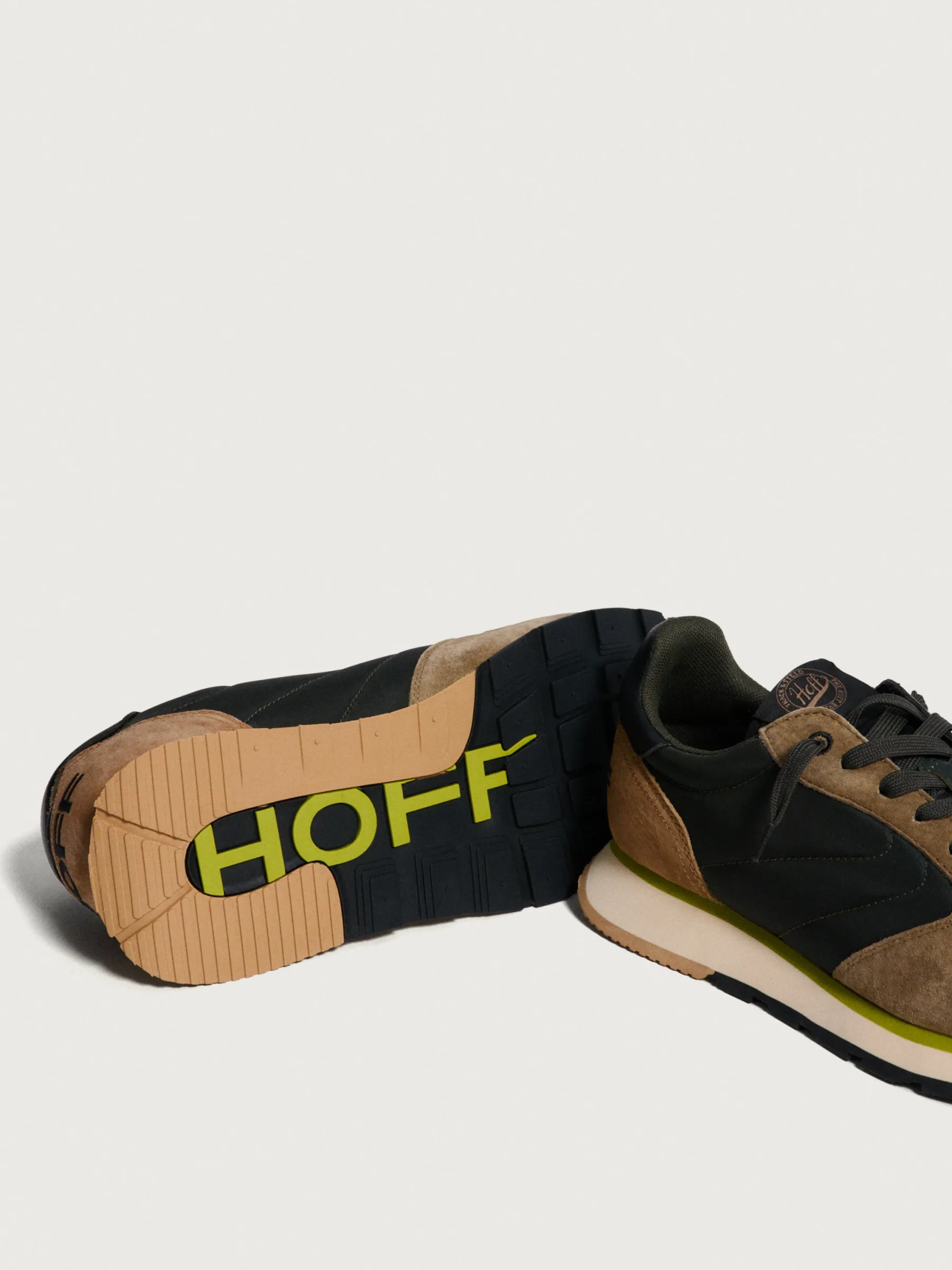 PELLA^HOFF
